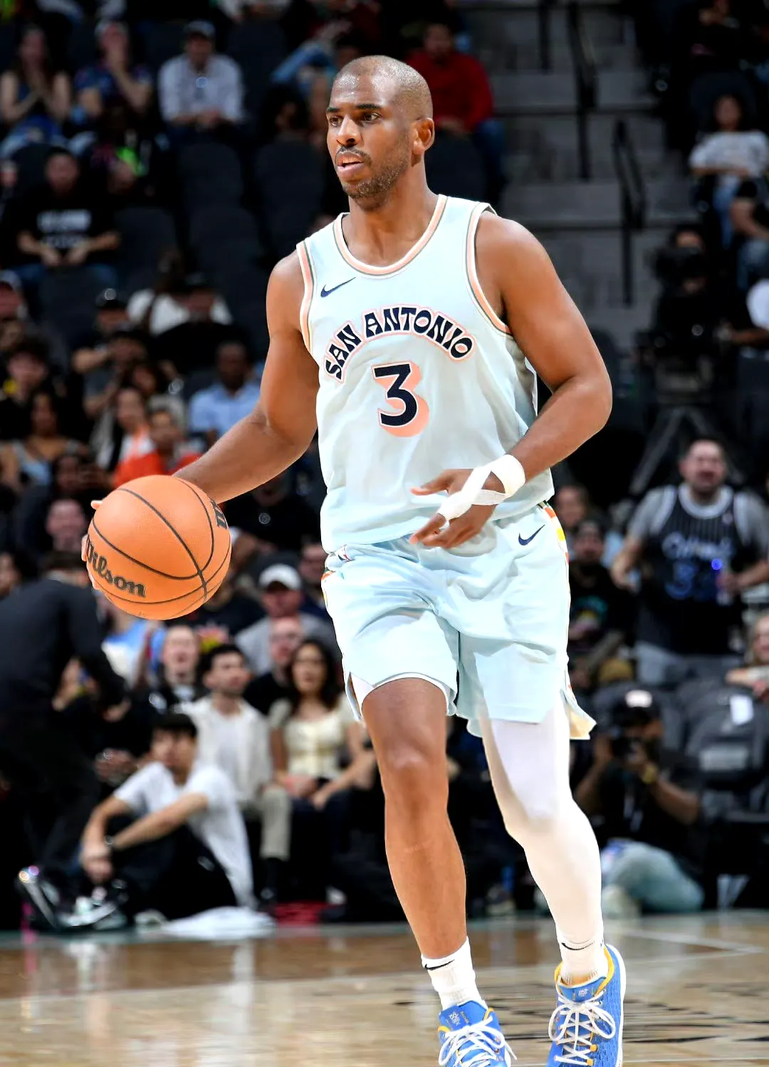 雄鹿B队轻取猛龙，杰伦·布朗惊艳世界的简单介绍