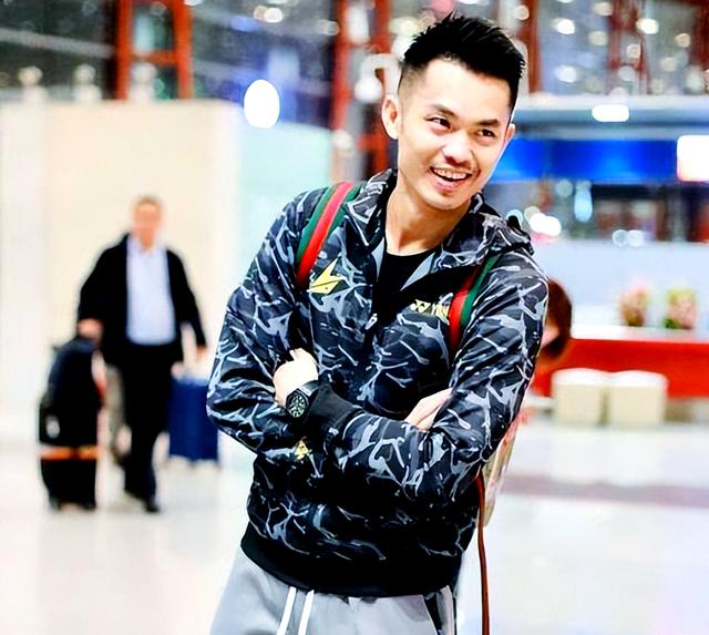 包含日本羽毛球队逆转韩国羽毛球队，林丹一己之力扛起全队的词条