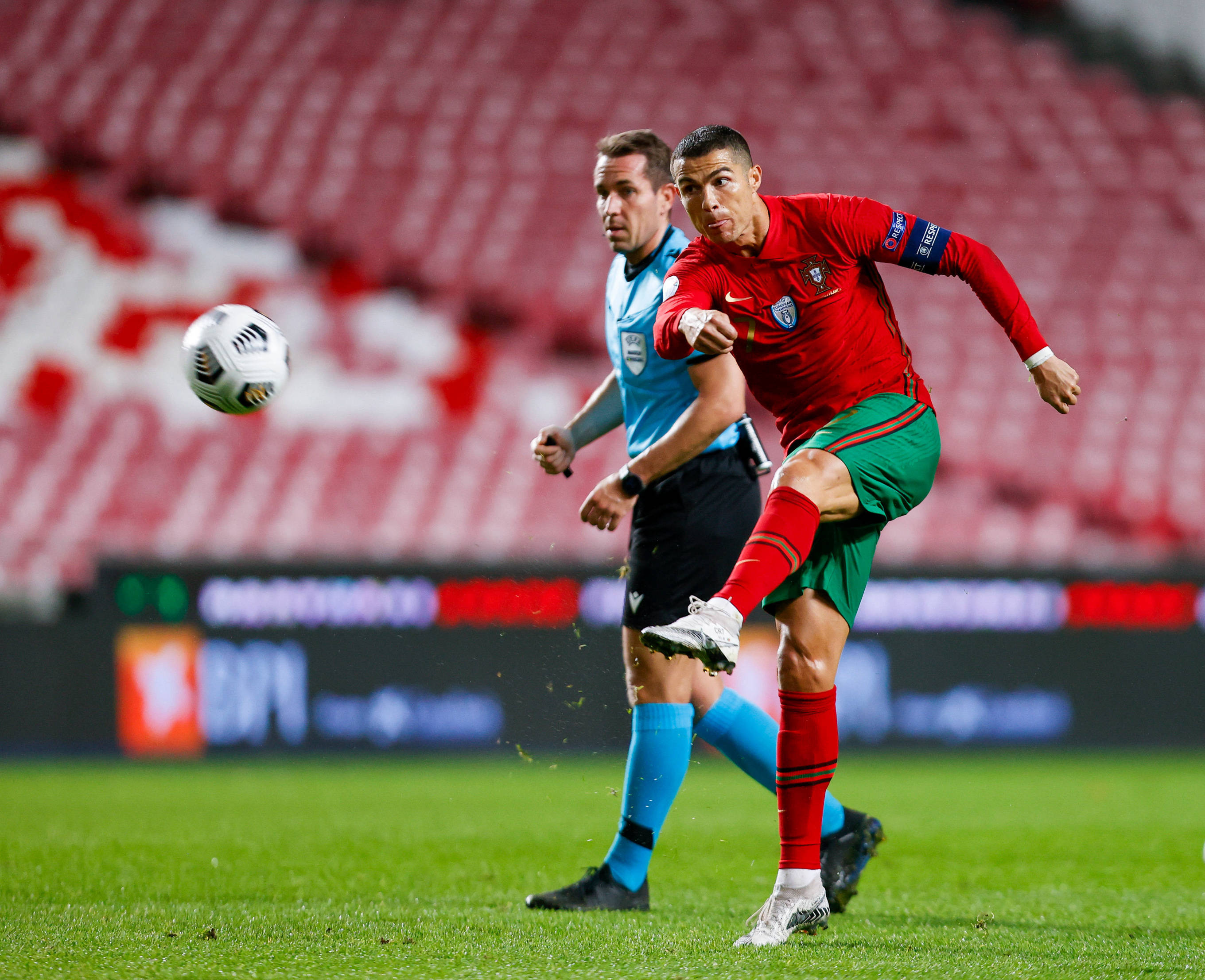 开云下载-葡萄牙队碾压奥地利队，张继科统治全场