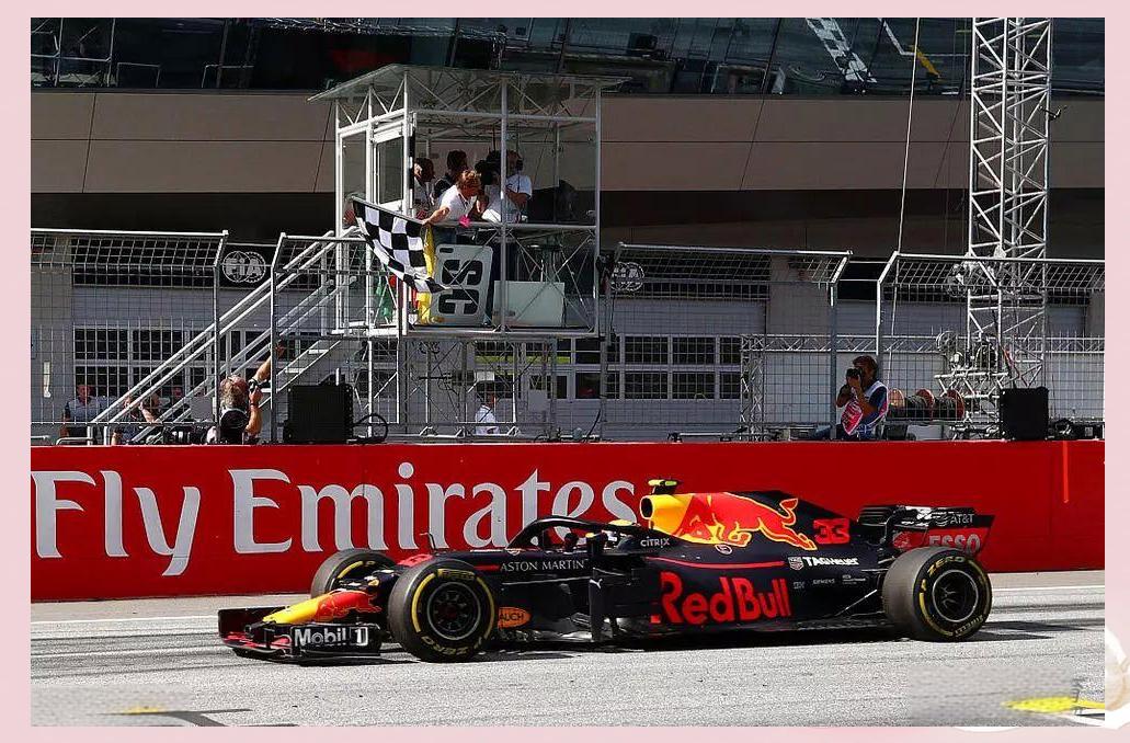 开云体育APP下载-哈斯车队鏖战迈凯伦，维斯塔潘关键制胜