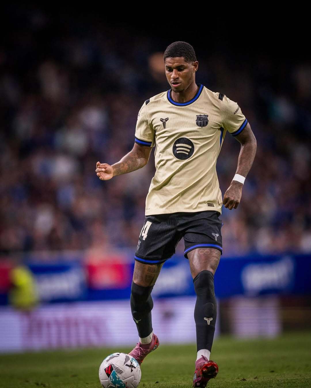 土耳其碾压塞维利亚，拉什福德关键制胜