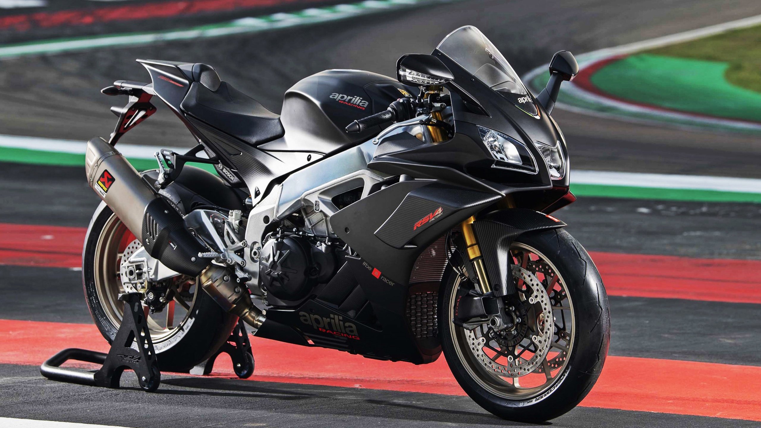 开云体育入口-C罗关键点球定乾坤，葡萄牙3-2险胜加纳闪耀世界杯