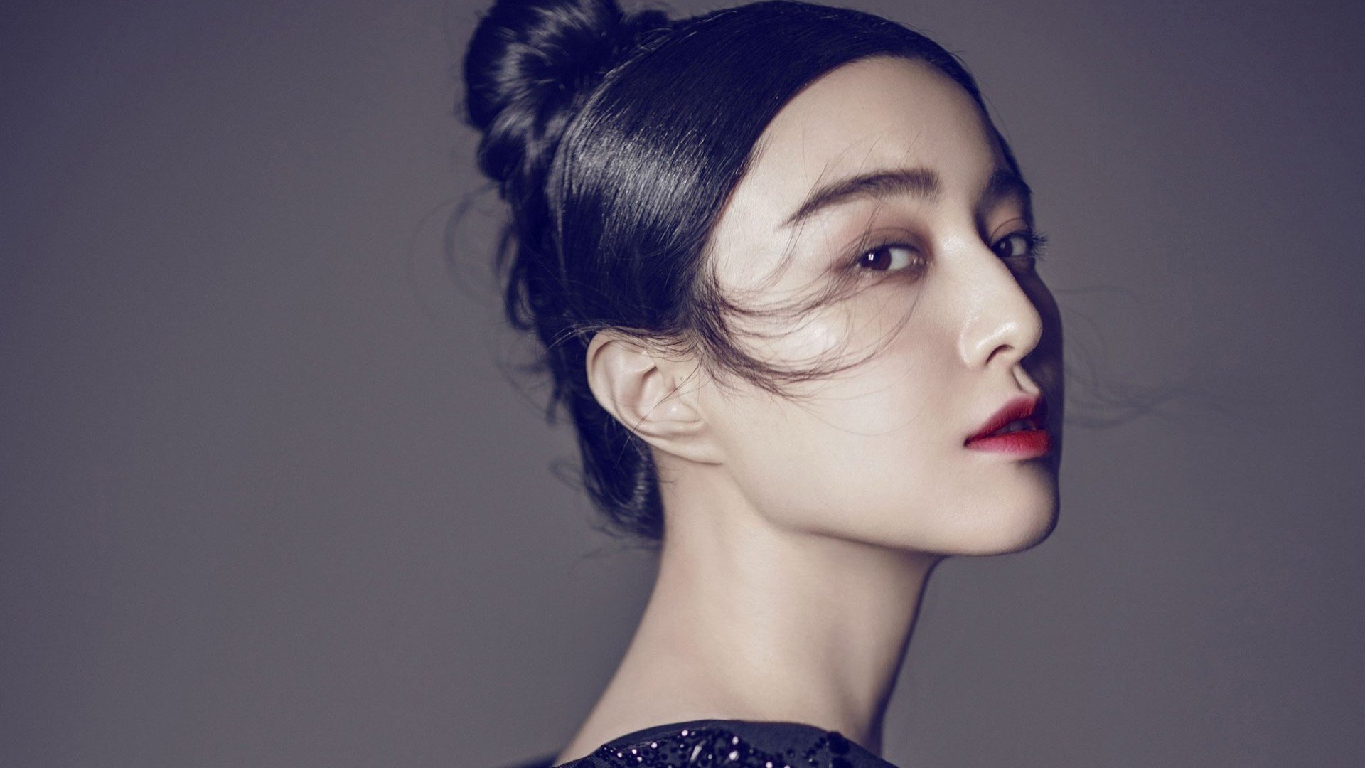 开云体育下载-双线奏凯，加克波的领袖光芒与马赛的战术碾压