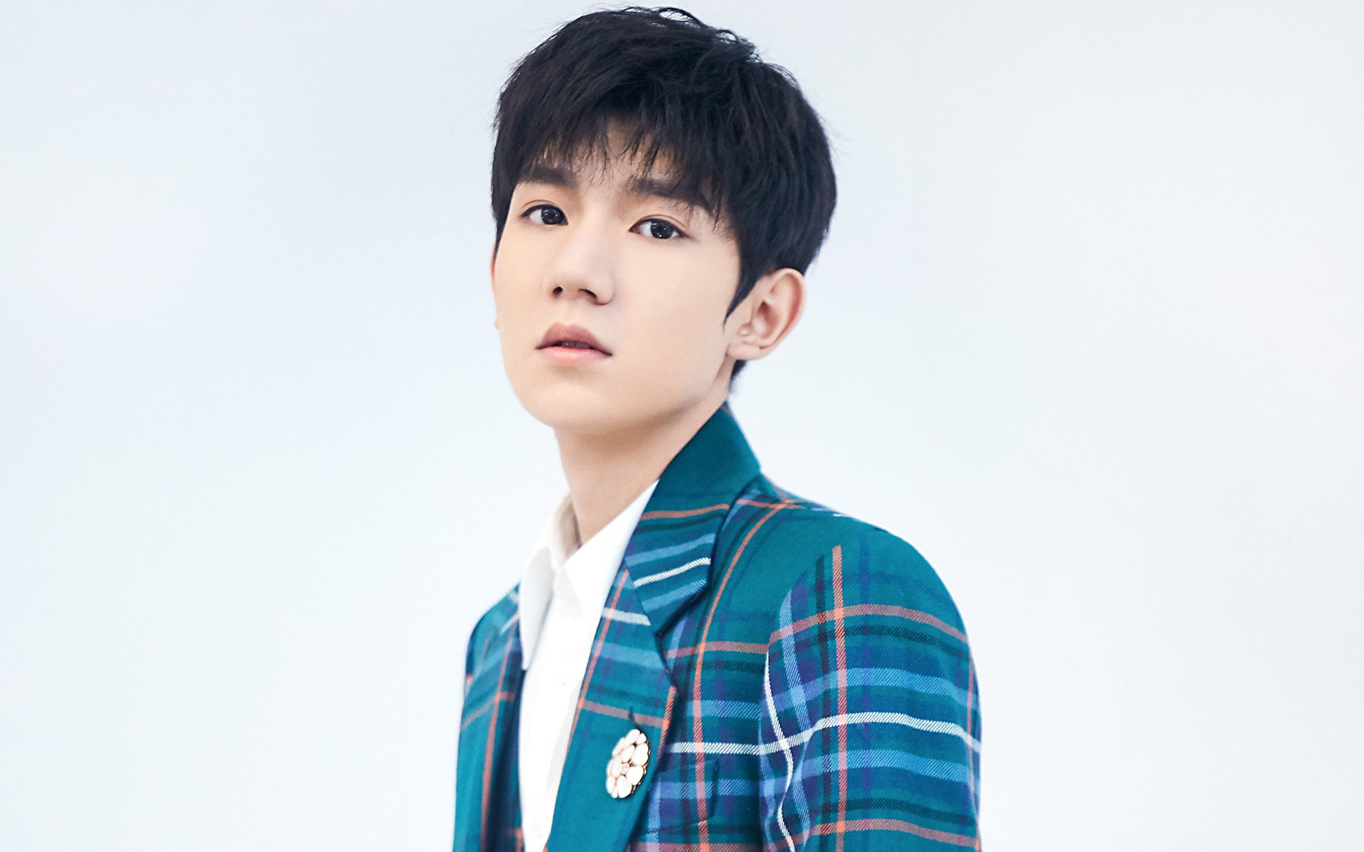 佛罗伦萨欧战强势晋级法国对手，梅西法甲赛场成关键先生